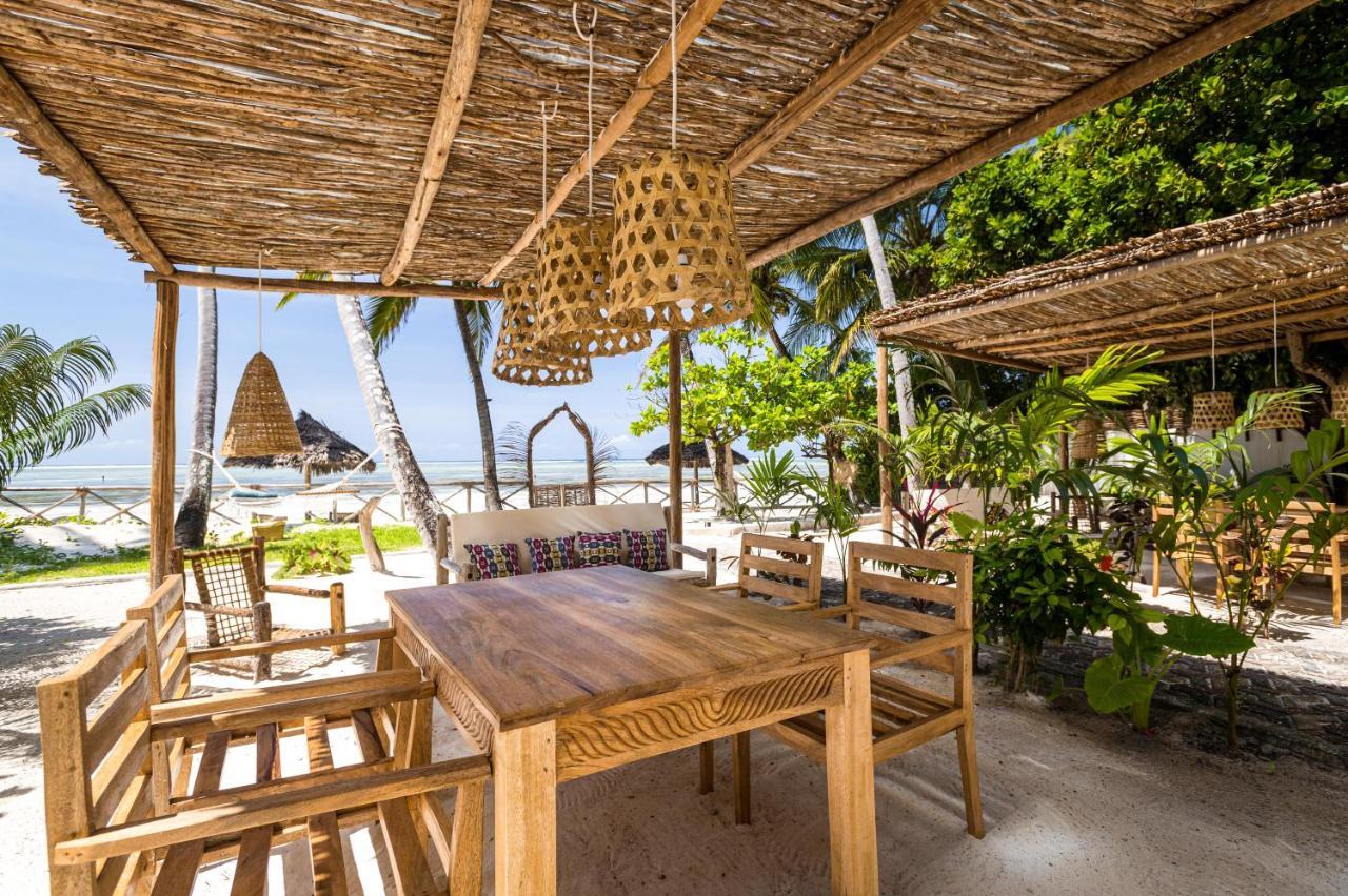 Kima Serviced Beach House & Suites Bwejuu Buitenkant foto