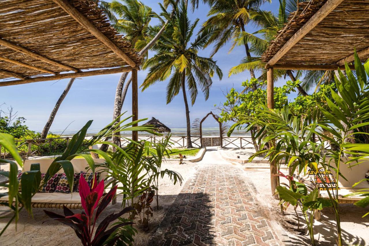 Kima Serviced Beach House & Suites Bwejuu Buitenkant foto
