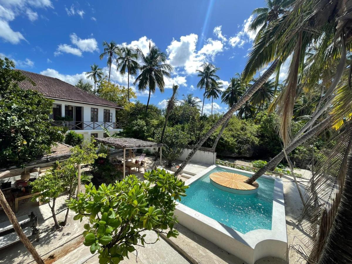 Kima Serviced Beach House & Suites Bwejuu Buitenkant foto
