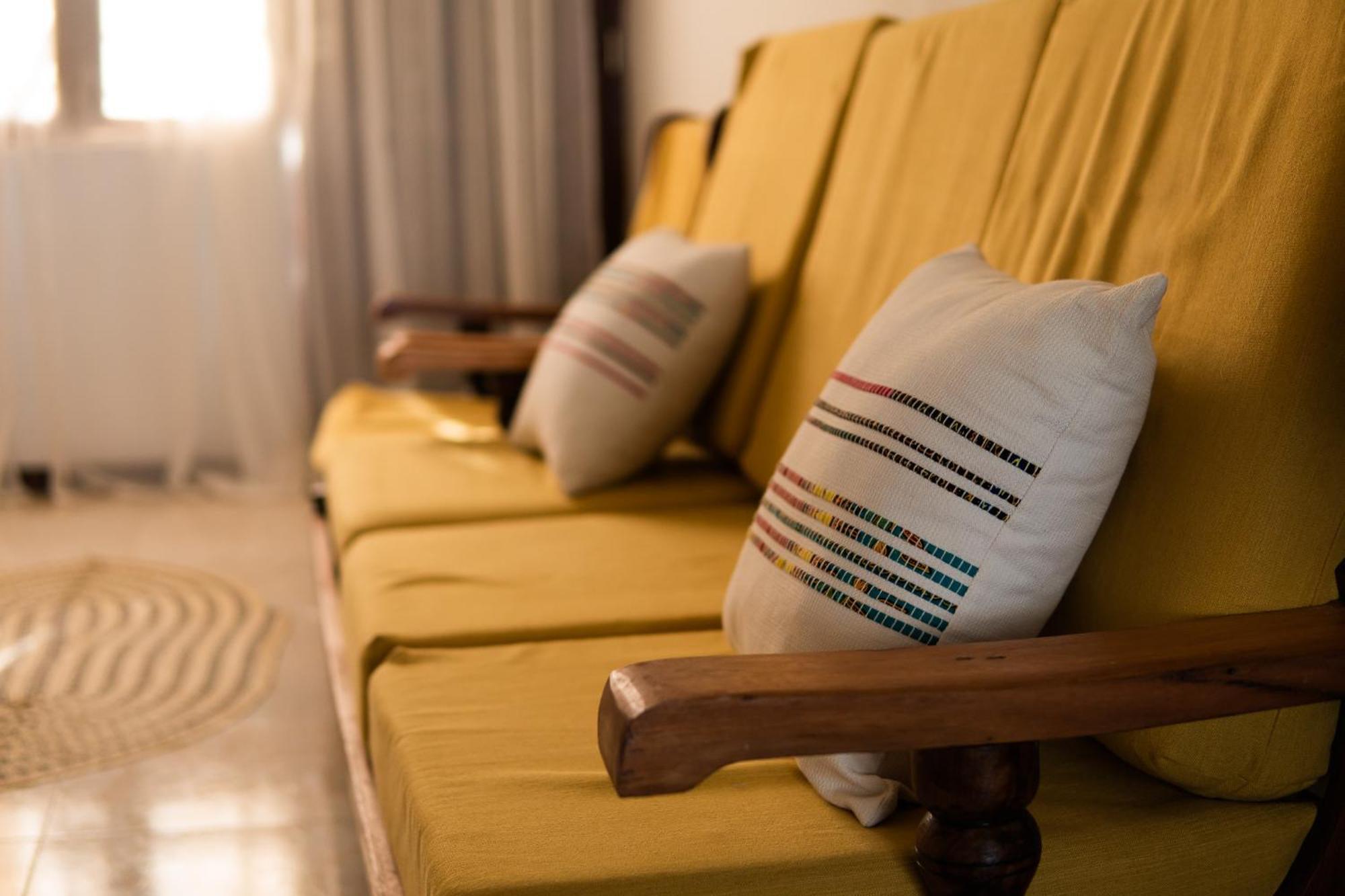 Kima Serviced Beach House & Suites Bwejuu Buitenkant foto