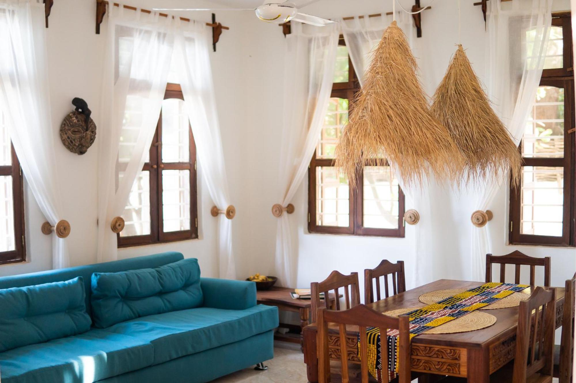 Kima Serviced Beach House & Suites Bwejuu Buitenkant foto