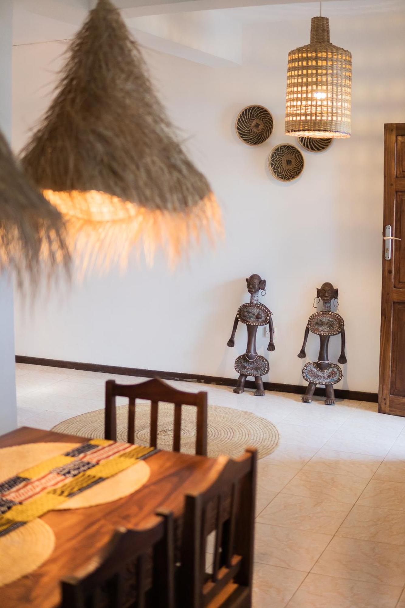 Kima Serviced Beach House & Suites Bwejuu Buitenkant foto