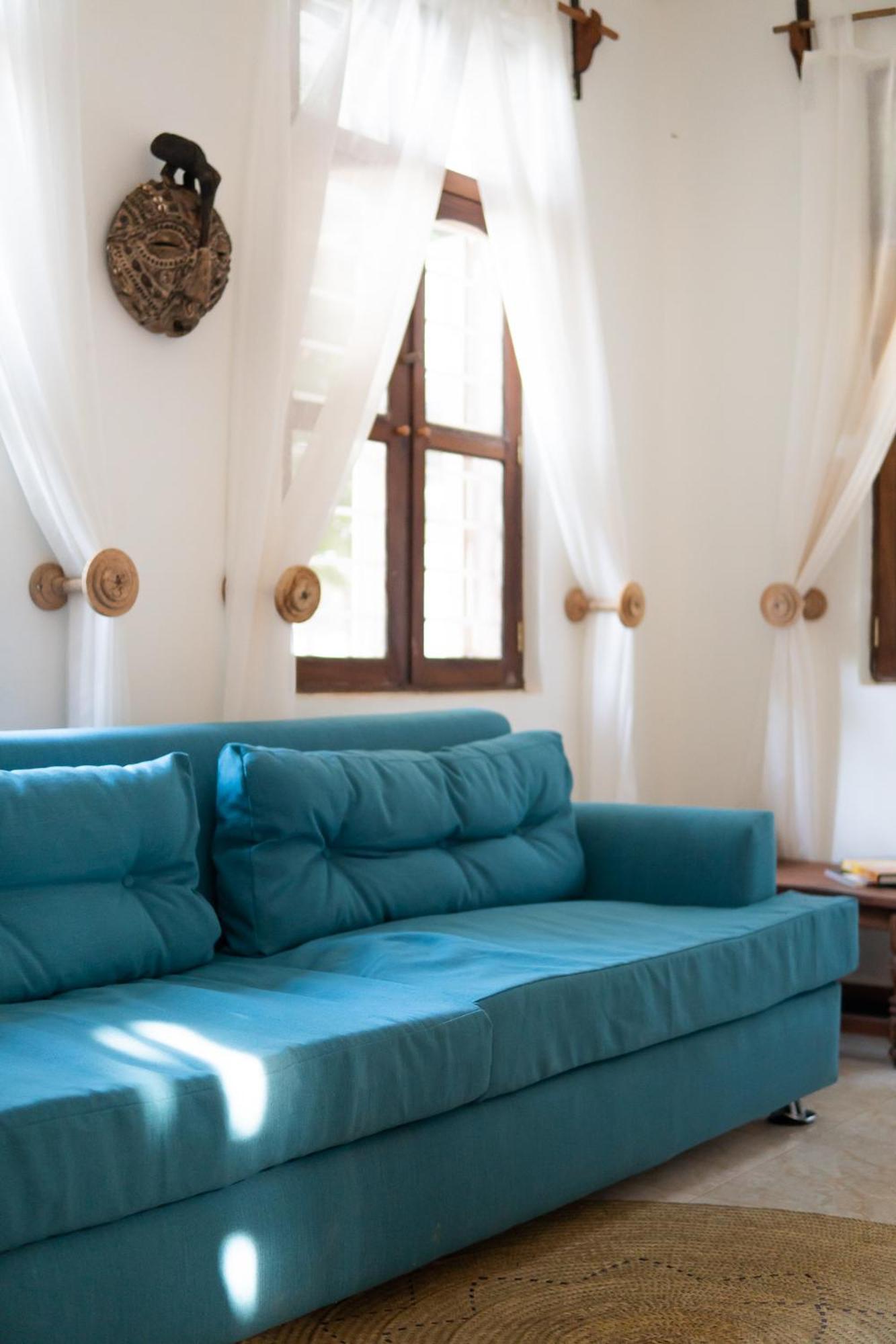 Kima Serviced Beach House & Suites Bwejuu Buitenkant foto