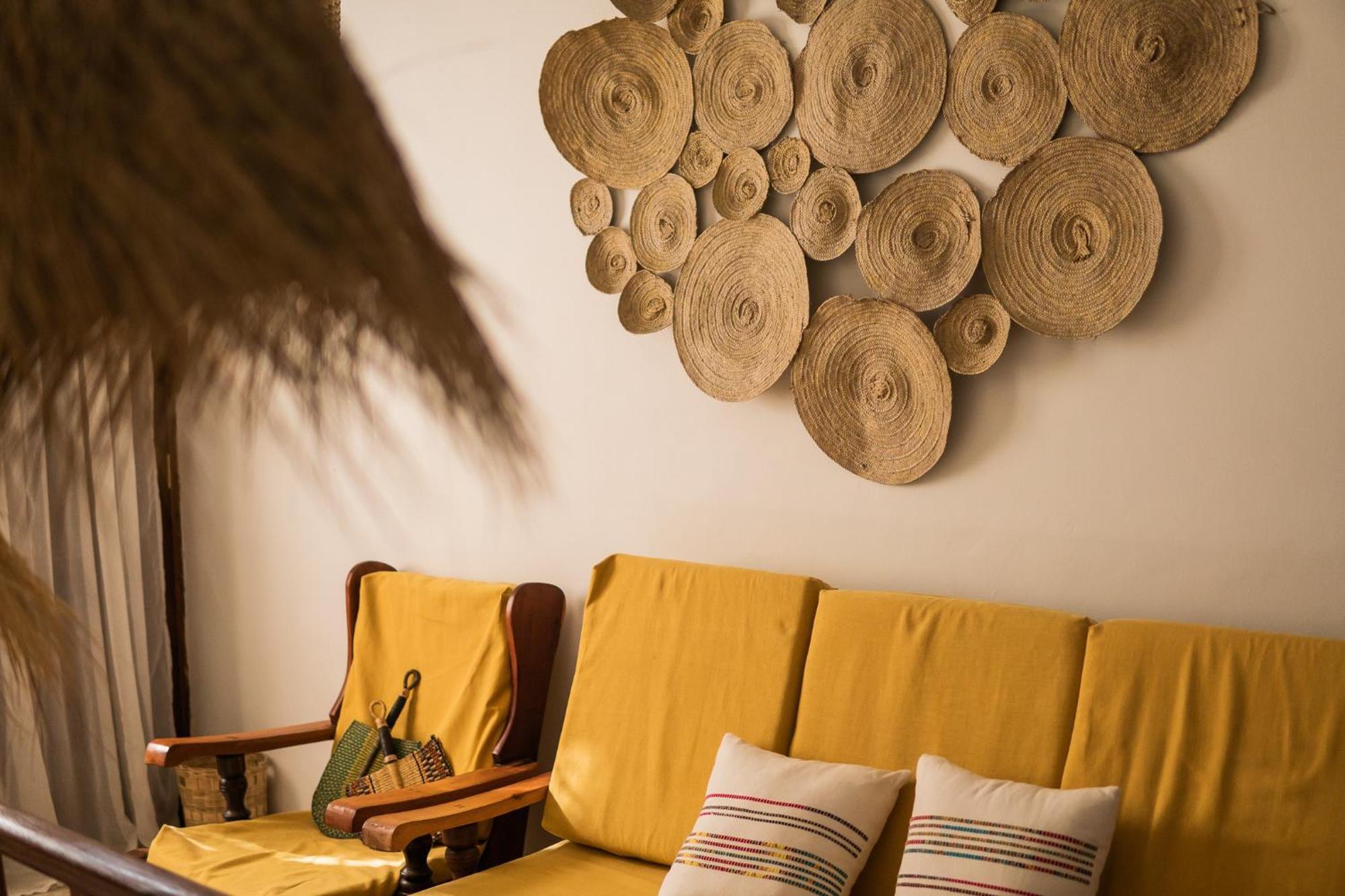 Kima Serviced Beach House & Suites Bwejuu Buitenkant foto